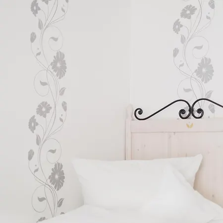 Restaurant Peterle Hotell 3*