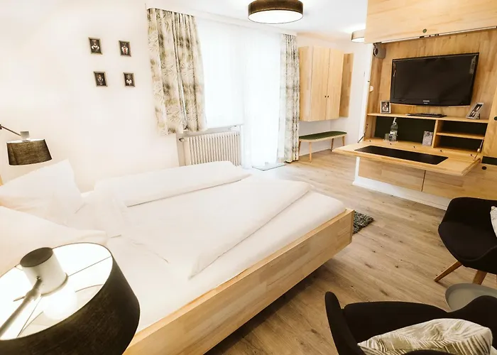 レストロン ピテール ホテル 3*